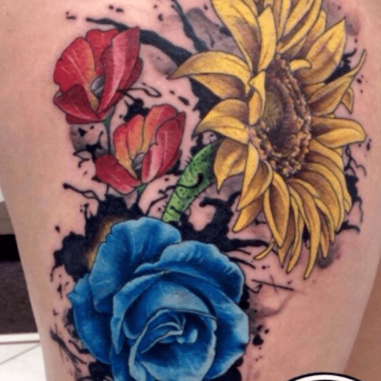 Tattoo uploaded by Tabitha • Love the sunflower #flowers #sunflower #color  • Tattoodo