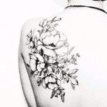 #shoulder #floral #flower #blackandgray 