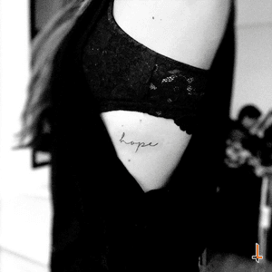 Nº210 Hope #tattoo #littletattoo #ink #hope #hopetattoo #bylazlodasilva