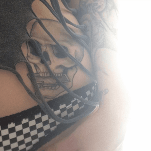 My hip tattoo ♠️ Chevrolet emblem and a skull ❤️ #Chevrolet #emblem #skull #tattoo 
