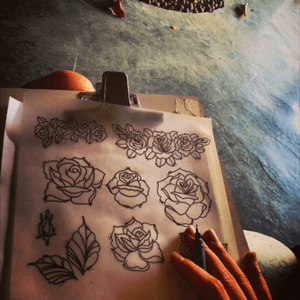 Sketch #roses #rosas #sketch #GaleriaGralato #lovetattoobrasil 