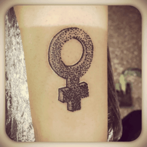 Little girl tattoo!!! #ornamentaltattoo #ta2family #ta2  #enzotattootorino  #enzotattoo #enzota2family  #dotwork #dotworktattoo #dotworkers #dot #bodymodification #bodymods #italiantattoo #etnico #etnictattoo #tattoo  #tattoo #tattooer #tattooartist #torinotattoo #torino #artwork#ink #inktattoo#italiantattooartist #tattoos #girl #tattoo #simbols #simbolo #simbletattoo