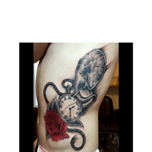 Final Step ! #rose #roses #rosetattoo #redrose #elephant #elephanttattoo #elephants #horloge #montreagousset #time #adventuretime #tattoo #bodytattoo #blackandred #blackandredtattoo #redtattoo #colored #coloredtattoo #redandblack #redandblackdesign #tattooredandblack #RedandBlackTattoos #tattoed #tatouage #tatouages #tatouagerose #tatouageroses #noir 