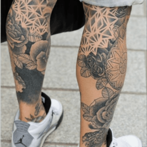 Love this work, i do want a lower leg sleeve but wouldnt mind this on my arms either! #calf #sleeve #mandala #roses 
