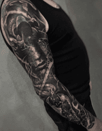Broken earth lightbulb #tattoo #tattoos #tattooartist #BishopRotary #BishopBrigade #BlackandGreytattoo #QuantumInk #ImmortalAlliance #SullenClothing #SullenArtCollective #Sullen #SullenFamily #TogetherWeRise #ArronRaw #RawTattoo #TattooLand #InkedMag #Inksav#BlackandGraytattoo #tattoodoapp #tattoodo