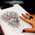 By me ✍🏻 #draw #drawing #desenho #desenhando #dotwork #mandala #lion #mendhi #mendhidesign #leao #tattoogirls #pontilhismo #art #pencil #inspirationtattoo #tattoodo #drawbyme #delicatetattoos #womantattoo 