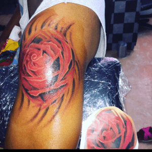 Another happy customer #rose #colortattoo 