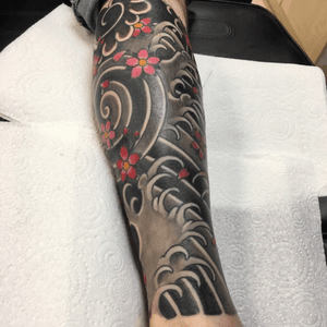 Japanese lower leg. #tattoo #tattooer #tattooist #toptattoos #tattooartist #tattoodo #japanesetattoo #traditionaljapanesetattoo #topclasstattooing #traditionaltattoo 