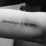 👉🏼🌏✨ Gosh I love travel tattoos so much. cx _____ #tattoo #armtattoos #simple #traveltattoo #adventure #dreamer