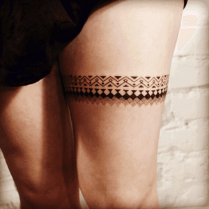 Done at Sum Tattoo #garter #gartertattoo #geometric  #linework 