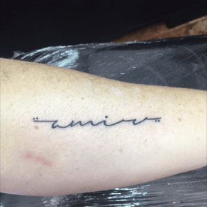 #nametattoo #forearm #forearmtattoo #smalltattoo #fineline #meaningful #tattoo #inked #tattoodo #cheyennehawkpen #eikondevice #minimaltattoo 