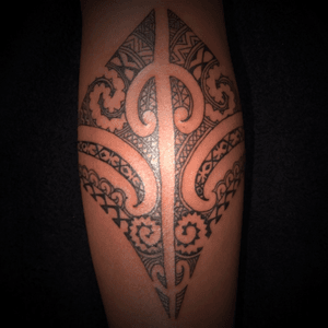 Calf tattoo Cook Island/Rarotongan Maori #moko #tatau #cookislandtattoo #maori #maoriculture #cookislandmaori #tamoko 