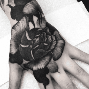 Nice #rose #flower #handtatoo 