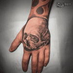#tattoo #blackandgray #blackandgraytattoo #handtattoo #stencilstuff #cheyennehawk #cheyennetattooequipment #worldfamoustattooink #fantomcartridges #newinkproject #tattoo #skull #skulltattoo #realismtattoo #sleeve #realistictattoo @stencilstuff @cheyenne_tattooequipment @worldfamousink @new_ink_projectз