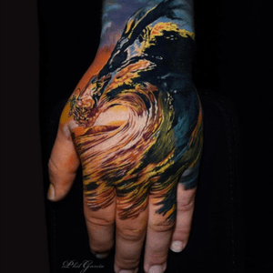 Phil Garcia. #tattoodo #TattoodoApp #TattoodoBR #tatuagem #tattoo #onda #wave #realismo #realism #PhilGarcia 