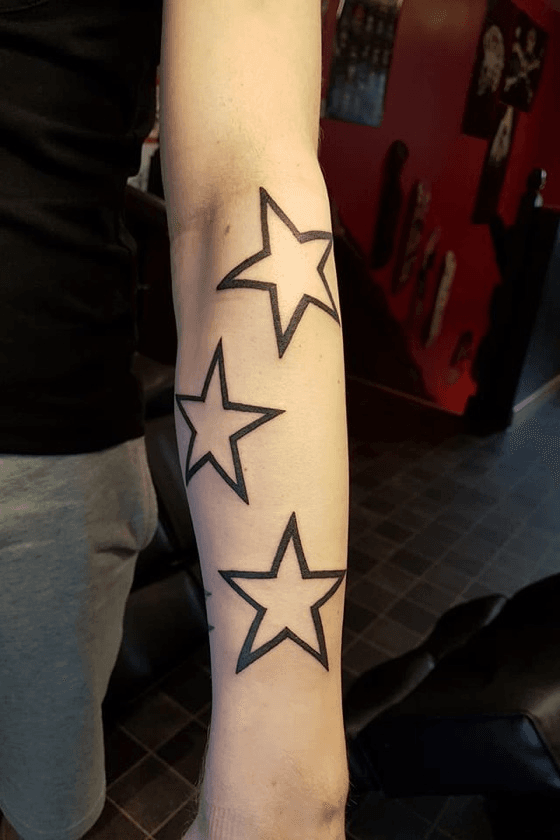 77 Gorgeous Forearm Tattoos For Women with Meaning