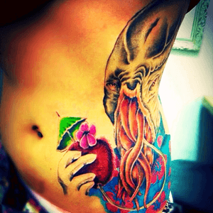 My Ood on vacation tattoo. By Daniel Sauda #DoctorWhotattoo #nerdtattoo #brazil #DoctorWho #ood #vacation 