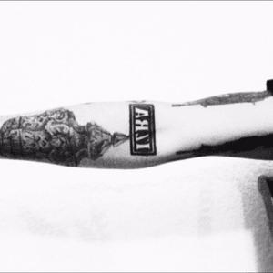 Some  #black #ink #blackandgrey #blackAndWhite #blackandgreytattoo #grial #izra #arm  I think I have to much space haha any Suggestions??