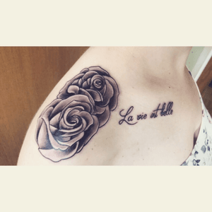 #2 #lavieestbelle #roses #rosestattoo #tattoo 