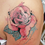 🌹🌹🌹 #watercolor #watercolortattoo #watercolortattoos #watercolorrose #rose #rosetattoo #tattoo #tattoos #ink 