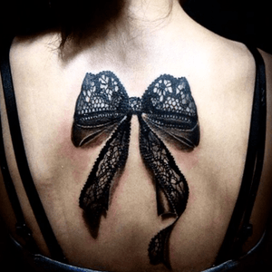 I like the size. Most bows are too small #bow #ribbon #lace #shading #backtattoo 