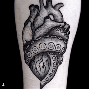Black and white dotwork octopus tentacle heart