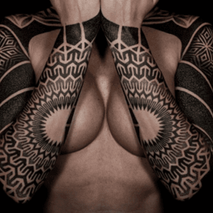 #tattooartist #LewisInk @lewisink - #blackwork #geometric #patterns #sleeves #femaletattoo #shoulders 