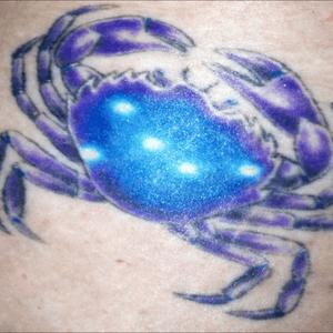 My 1st tattoo, back when I was a yougen! Yup, I'm a cancer. And for some reason they don't have the booty as a location option... This little guy loves his spot on my cheek. 😂  Artist was Micah @ Micah's Twisted Tattoo Layton, UT. #Cancer #Crab #BootyTattoo #Zodiac 
