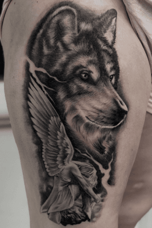 #wolf #angel #wings #tattoooftheday #realism #blackandgrey #wolftattoo 