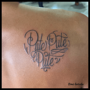 C’est pour mes pute-pute-pute!!! @alkpoteofficiel #bims #bimskaizoku #bimstattoo #insults #pute #alkpote #paris #paname  #paristattoo #tatouage #tatouages #coeurtattoo #hearttattoo #heartlettering  #lettering #letter #street #txttoo #blxckink #tattoo #tattoos #tattooartist #tattooart #tattoolover #tattoostyle #tattoolove #love #hate #instatattoo 