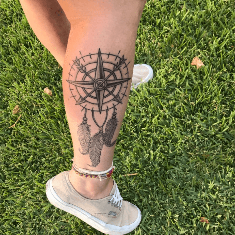dream catcher compass tattoo  Cerca con Google  Tattoo ideen unterarm  Traumfänger tattoo Achsel tattoo