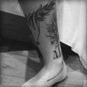My left leg #tattoo #tatouage #leg #jambe #tree #rabbit #geometric #hands #olive #main #phrase #pied #foot #monaco #dixiemeart #RaulMarquezMurillo 
