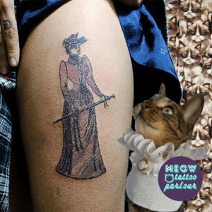 Victorian lady tattoo. #blackandgrey #blackandgreytattoo #victorian #victoriantattoo #tattoosp #tattoobrasil #tatuecomumamina 