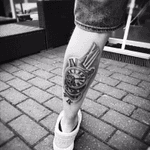 #clock #blackandgrey #tattoo #legtattoo #lowerlegtattoo 