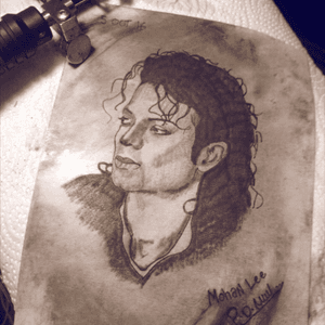 This is what i'll do when im bored ! 😁 #MJ #practiceskin 