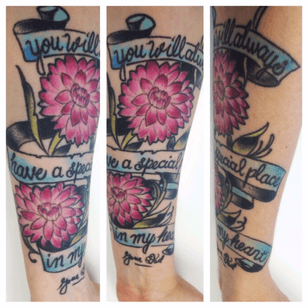 Tattoo i got for my dad 💚 it says "you will always have a special place in my heart" and his signature. Done by Joey Knuckles when he was at Art Machine Productions in Philly #dahlia #flowers #banner #joeyknuckles #memorial #memorialtattoo 