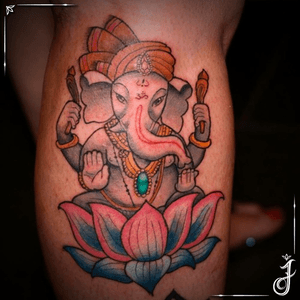 Ganesha • #tattoo #tatuagem #ganesha #ganeshatattoo #lotus #lotustattoo #hindi #god #tatuagemfeminina #hindigod #hindu #hinduismo #hinduism #elephanttattoo #elephant #elefante #protector #neotrad #neotradtattoo #neotradicional #neotraditional #neotraditionaltattoo