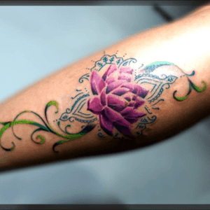 #lotusflower #tattoorana #alextakahashi #colortattoo 