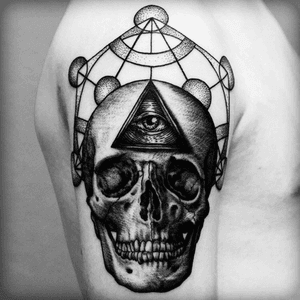 I wish i could get tattoo this, i love this kind of geometric art 