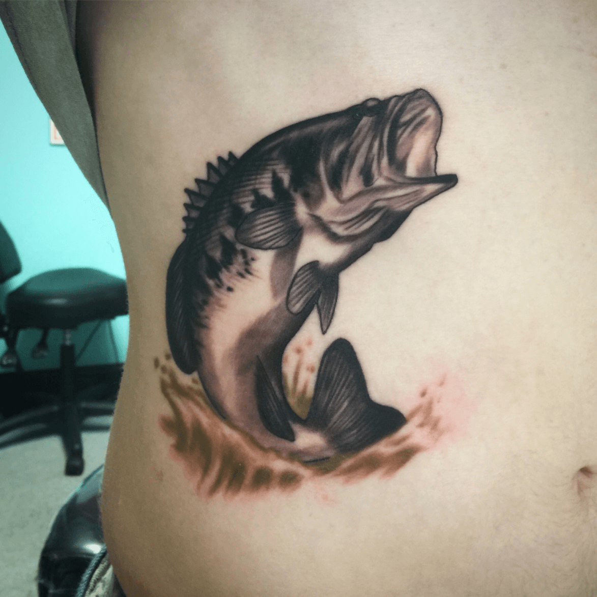Bring me more badass fish tattoos to do like this throwback #highmarktattoo  #brewcrewink #smallmouthbass #fishingtattoo #thesolidink #ink