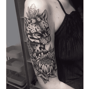 Ocelot tattoo for Amber. Color will be added soon. #tattoo #tattoodo #animaltattoo #cattattoo #womentattoo #femaletattoo #naturetattoo #neotraditional #neo #traditional #apprenticetattoo 