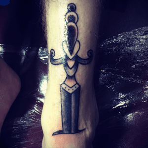 Hand drawn dagger on the homie