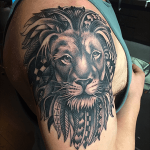 Lion head #lion #liontattoo #tattoo #tattoodo #tattoos #polynesian #blackandgrey #blackandgreytattoo #animaltattoos #animalhead #tribal #triballion #shoulder #melbourne #australia #tattooartist 