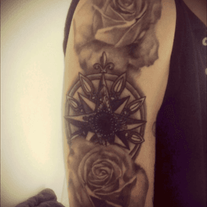 Rose and compass design #flower #rose #realistic #compass #blackandgraytattoo 