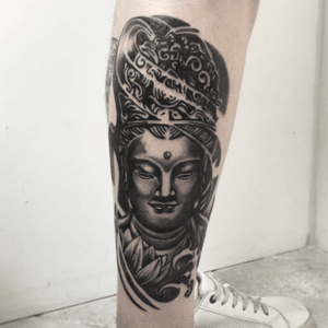 Buddha #circustattoo #SV #sv_clothing #OverTheInk #tattooflash #tattooidea #tattooart #tattooshop #tattooist #worldfamous #worldfamoustattooink #worldfamousink #tattoos #tattoo #thebesttattooartists #ink #inked #tattooblackandwhite #realistictattoo 