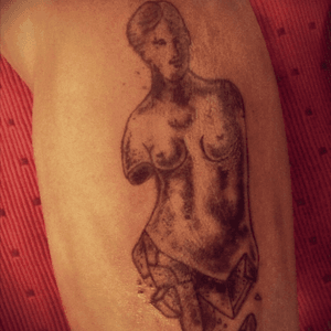 Venus de milo tattoo done (the third ever tattoo done!)