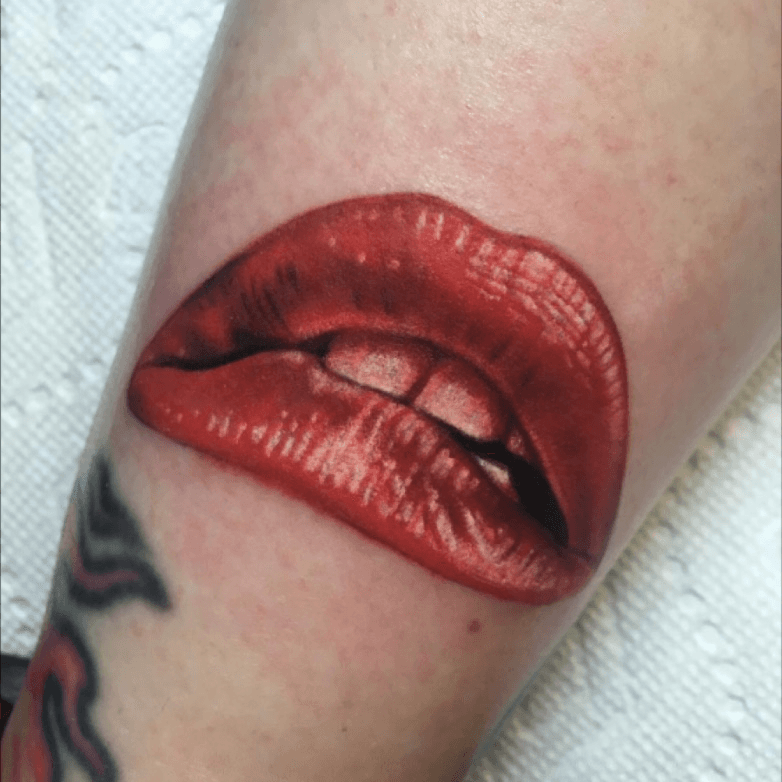 rocky horror picture show tattoo Add on the top and bottom Dont Dream  It Be It  Lip tattoos Horror tattoo Tattoo styles