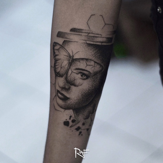 A chat with CT tattoo artist Dee Whitcomb of Norwich shop Wyld Chyld