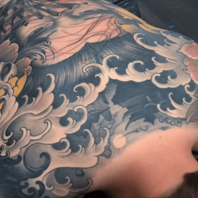 Japanese backpiece in progress:) #tattoodo #inkjecta #wearesorrymom #killerinktattoo #geisha #fingerwaves #peony #irezumi #backpiece #japanese 