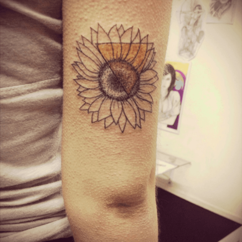 1200 Sunflower Tattoo Stock Photos Pictures  RoyaltyFree Images   iStock